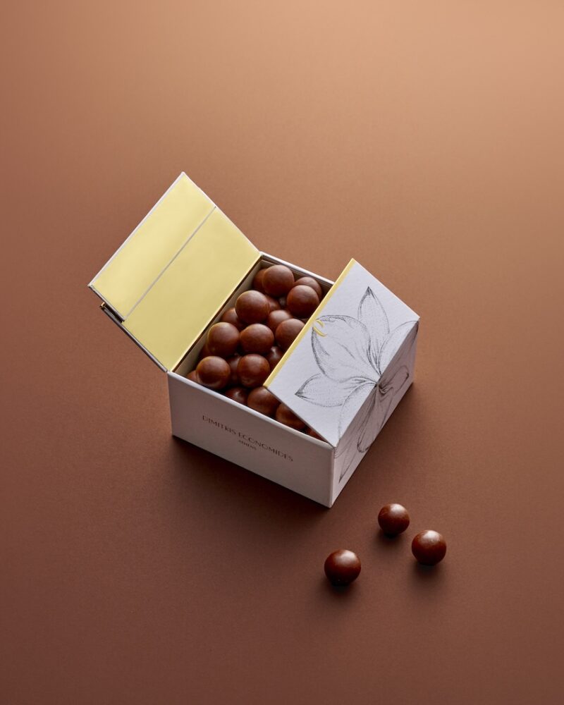 CHOCOLATE HAZELNUT